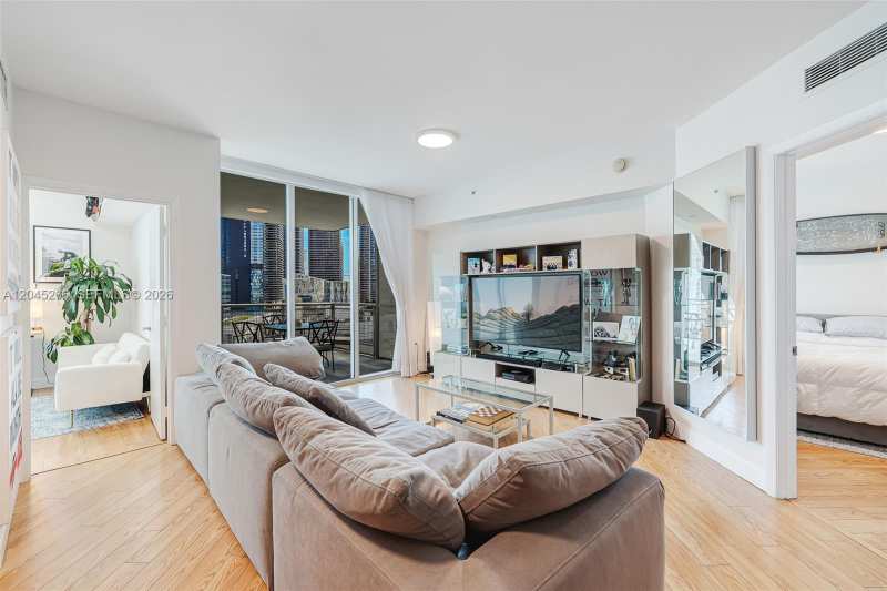 350 S Miami Ave # 2104, Miami FL 33130