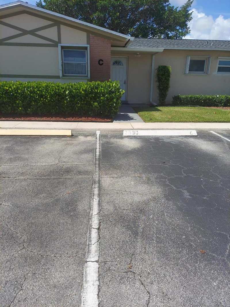 2590 Barkley Drive E # C, West Palm Beach FL 33415