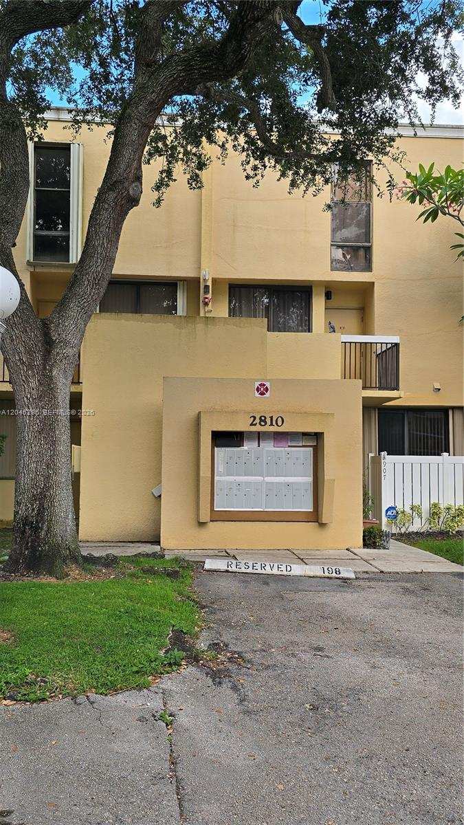 2810 SW 87th Ave # 910, Davie FL 33328