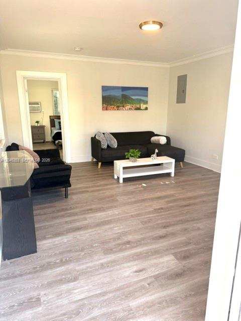 345 85 # 1, Miami Beach FL 33141
