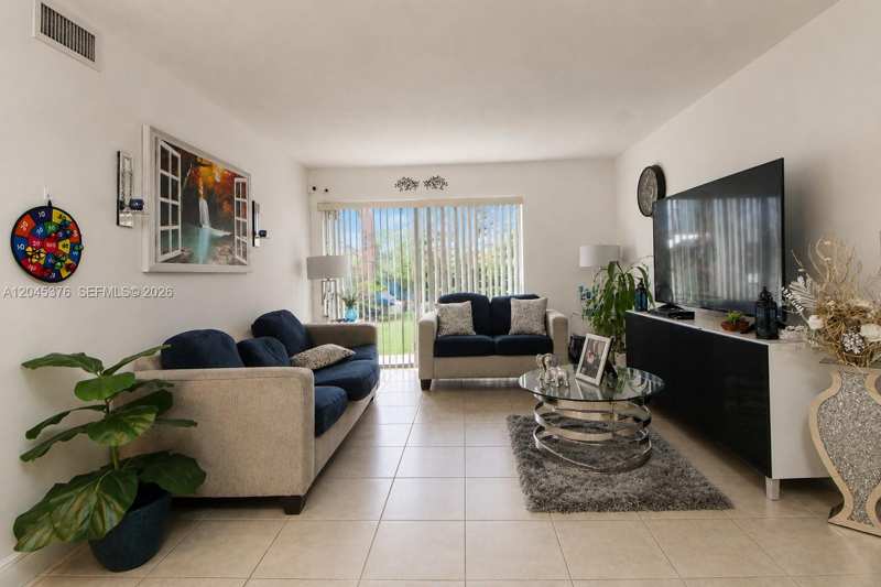 7090 NW 179th St # 108, Hialeah FL 33015