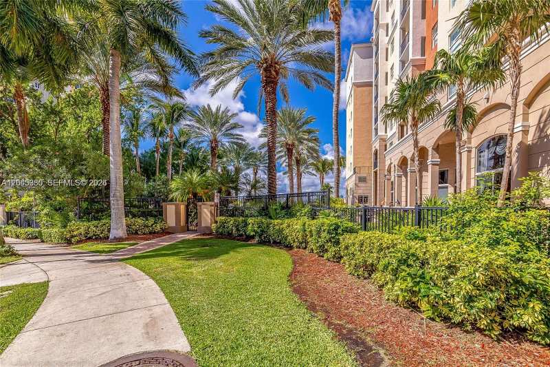 17150 N Bay Rd # 2222, Sunny Isles Beach FL 33160
