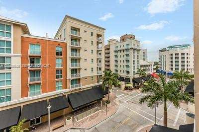 7285 SW 90th St # D409, Miami FL 33156