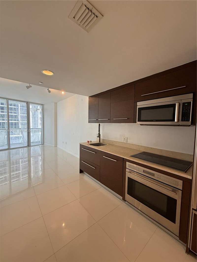495 Brickell Ave # 3106, Miami FL 33131