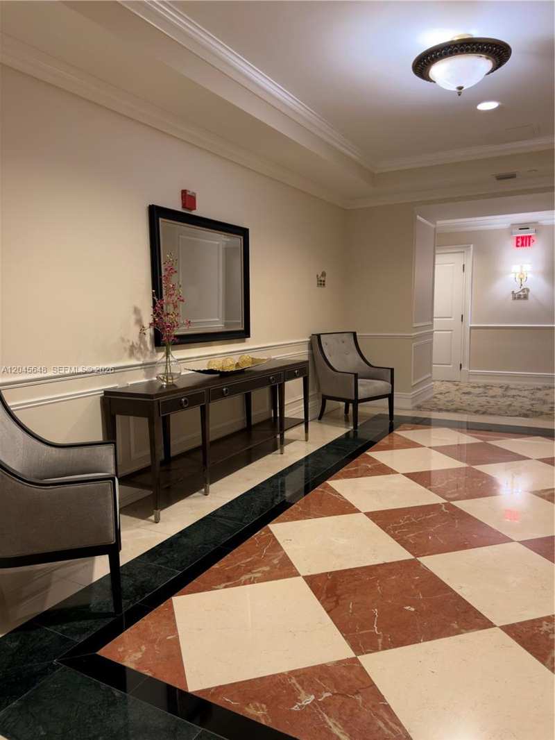 16100 Emerald Estates Dr # 281, Weston FL 33331