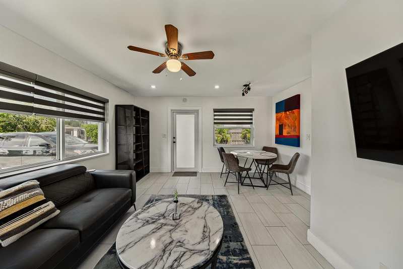 1004 NE 18th Street, Fort Lauderdale FL 33305