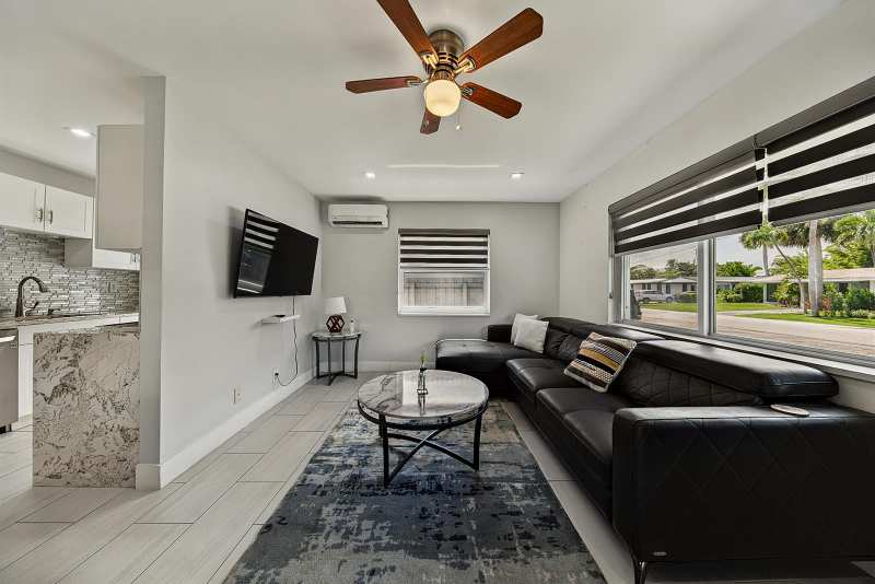 1004 NE 18th Street, Fort Lauderdale FL 33305