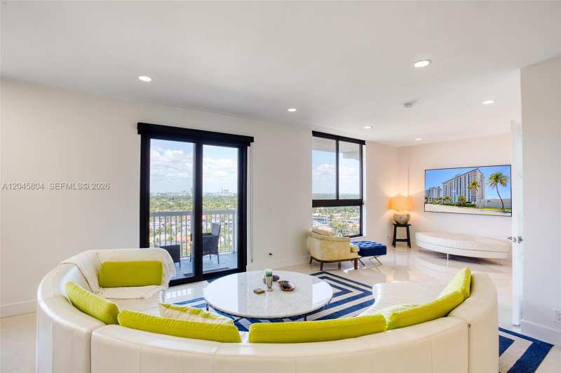 1500 S Ocean Dr, Hollywood FL 33019