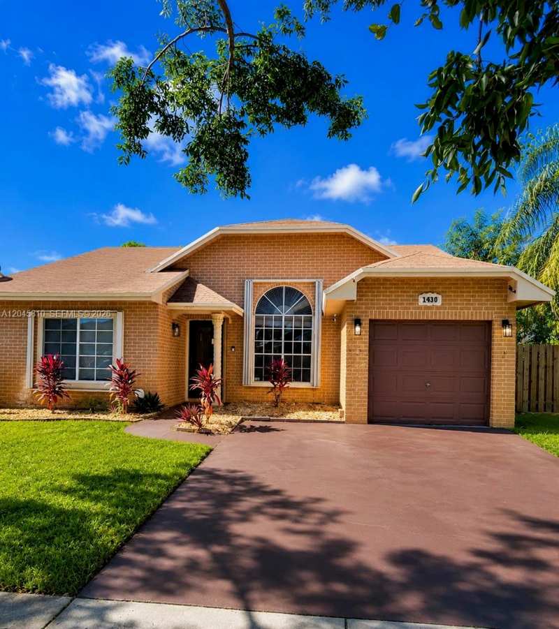 1430 SW 85th Ter # 1430, Pembroke Pines FL 33025