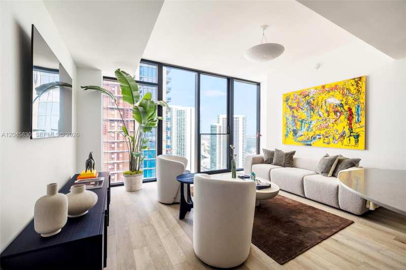 20 NE 11th St # 4503, Miami FL 33132