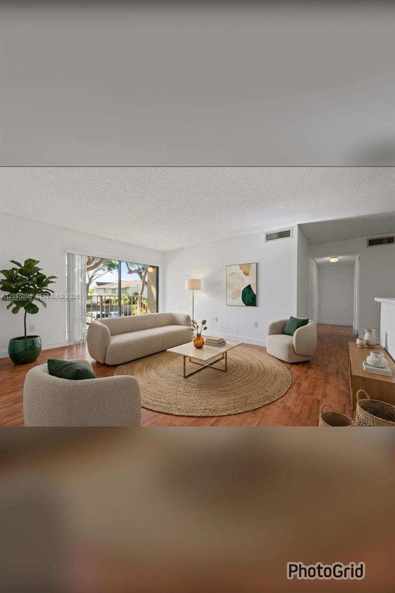 15600 SW 80th St # 203, Miami FL 33193