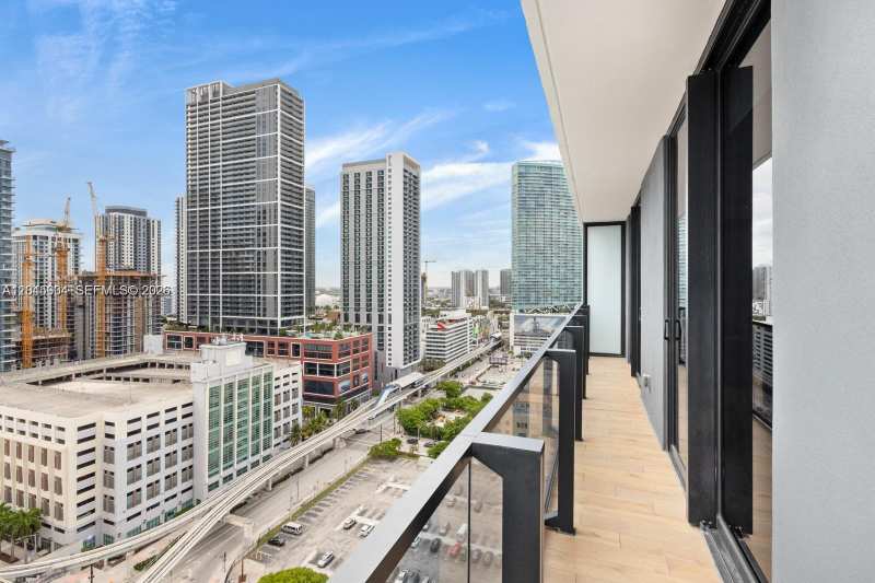 398 NE 5th St # 1518, Miami FL 33132