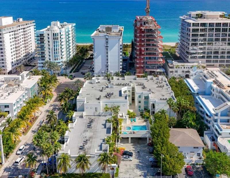 9172 Collins Ave # 218, Surfside FL 33154
