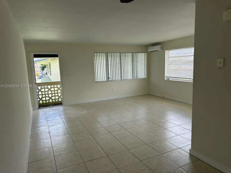 11925 NE 19th Dr # 8, North Miami FL 33181