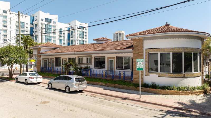 7640 Harding Ave, Miami Beach FL 33141