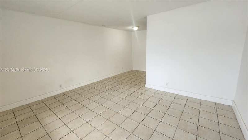 280 SW 11th Ave # 5, Hallandale Beach FL 33009