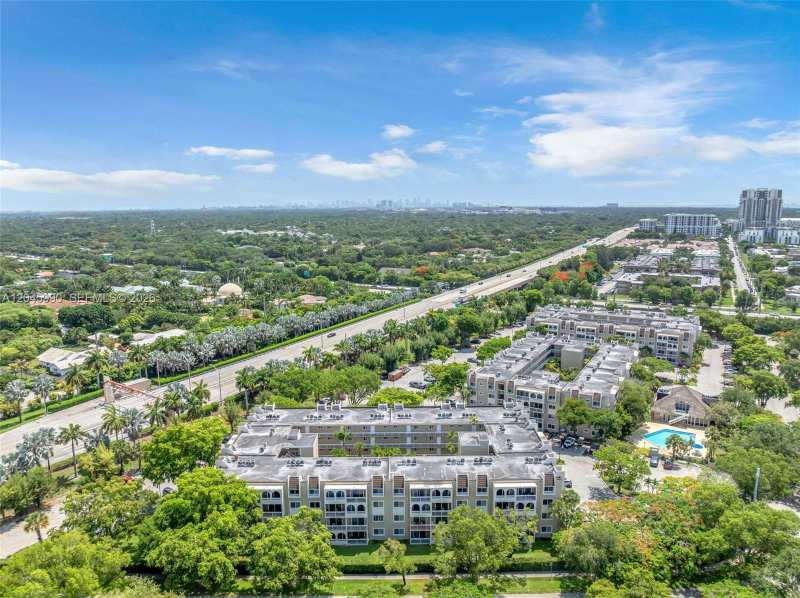 8101 Camino Real # 402, Miami FL 33143