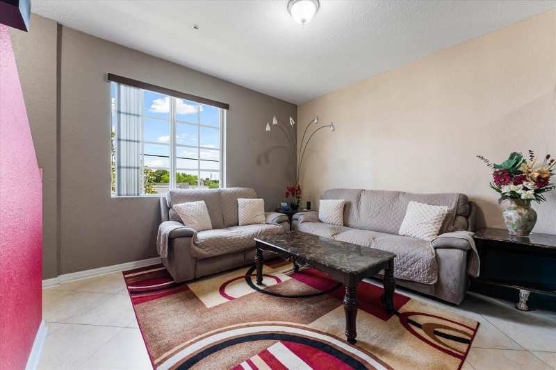 131 NW 2nd Avenue # 3, FL 33009