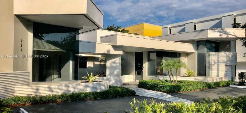721 NE 3rd Ave, Fort Lauderdale FL 33304