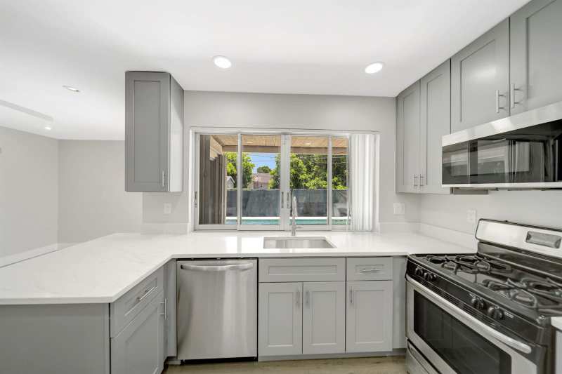 2545 NW 105th Lane, Sunrise FL 33322