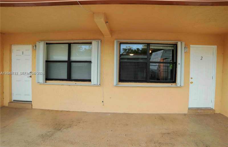 817 NW 12th Ave # 2, Fort Lauderdale FL 33311