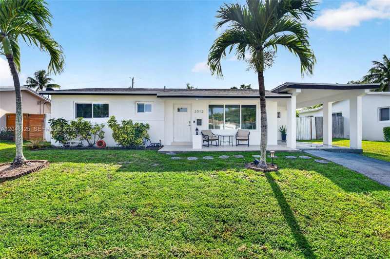 2012 N 31st Rd, Hollywood FL 33021