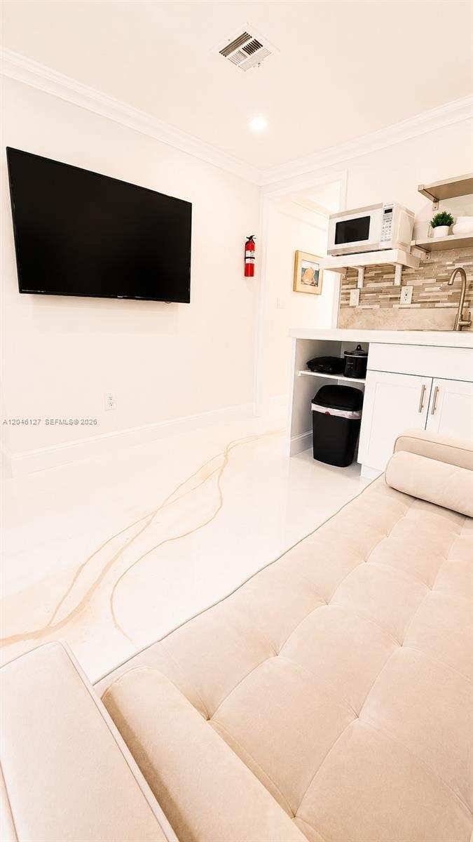 1028 S 62nd Ave # B, Hollywood FL 33023