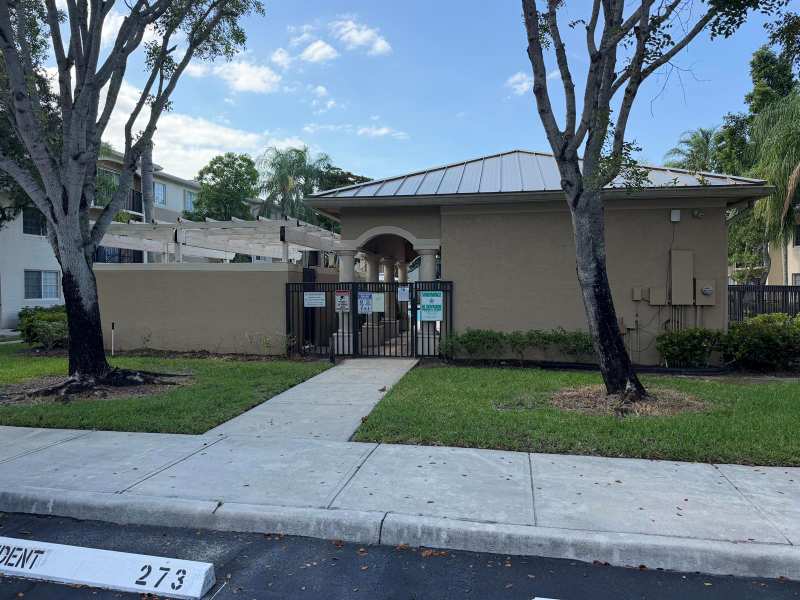 1500 S Crestwood Court S # 1503, Royal Palm Beach FL 33411