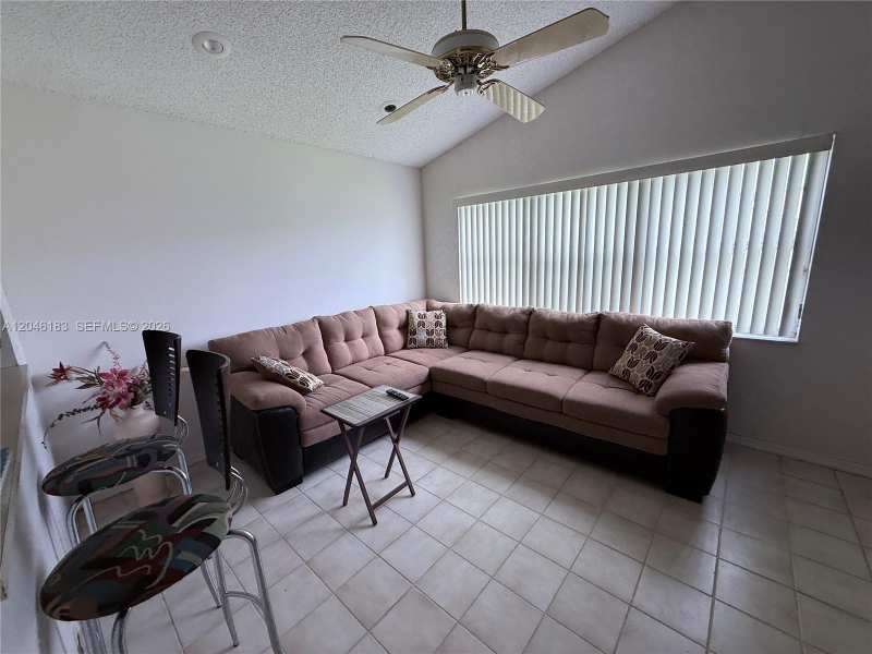 11185 Rios Rd, Boca Raton FL 33498