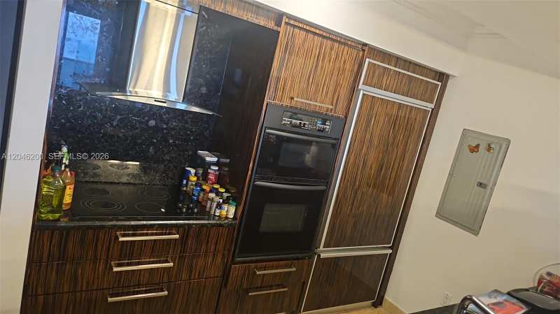 1830 S Ocean Dr # 2403, Hallandale Beach FL 33009