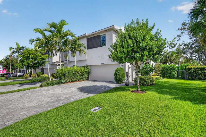 8789 Antarus Drive, Lake Worth FL 33467