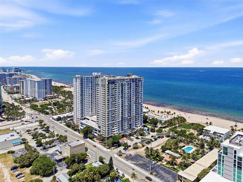 111 N BRINY AVE, Pompano Beach FL 33062