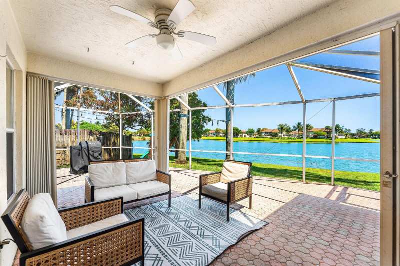 29 Swallow Drive, Boynton Beach FL 33436