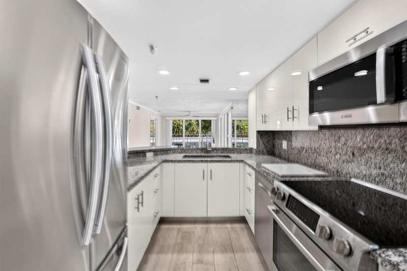 3901 S Flagler Drive # 204, West Palm Beach FL 33405
