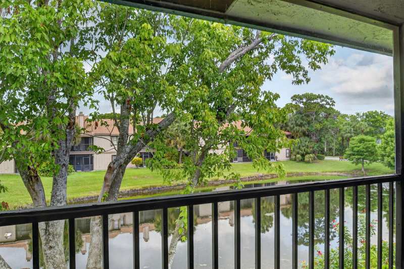 907 Harbour Pointe Way, FL 33413