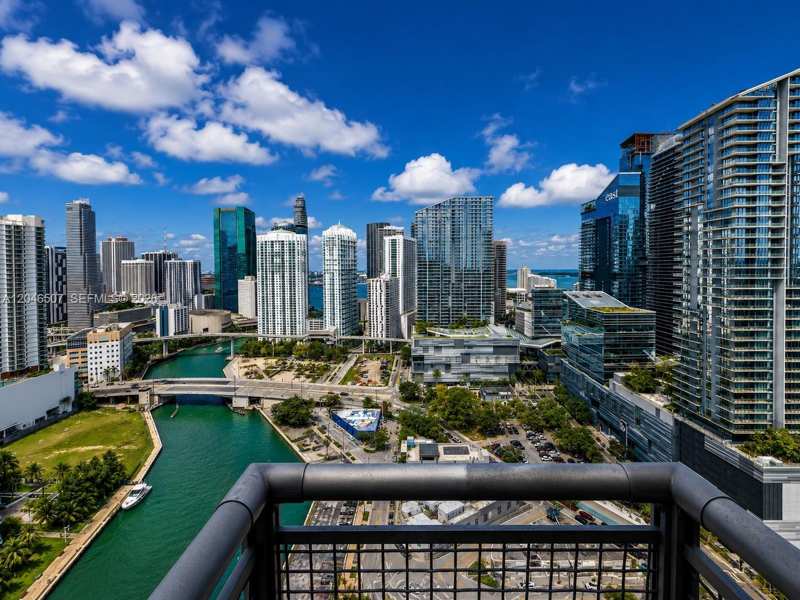 690 SW 1st Ct # 3104, Miami FL 33130
