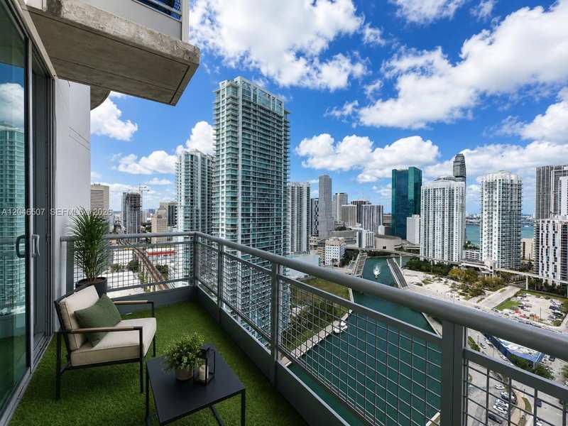 690 SW 1st Ct # 3104, Miami FL 33130