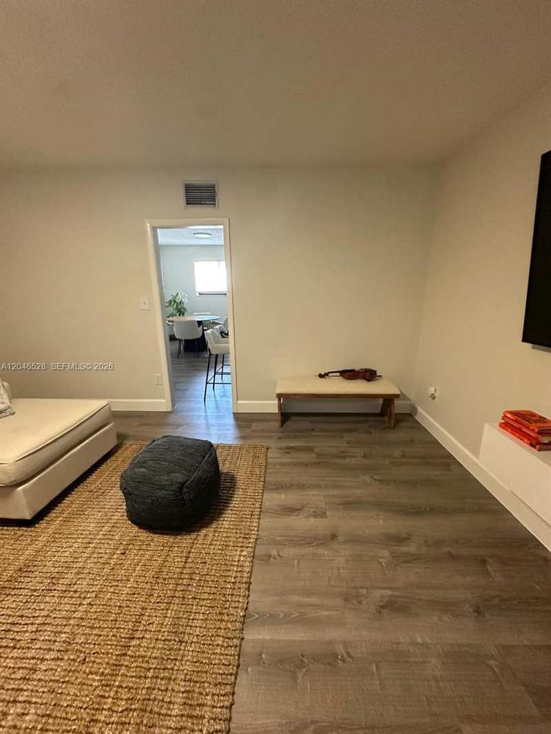 6805 SW 88th St # 18, Pinecrest FL 33156