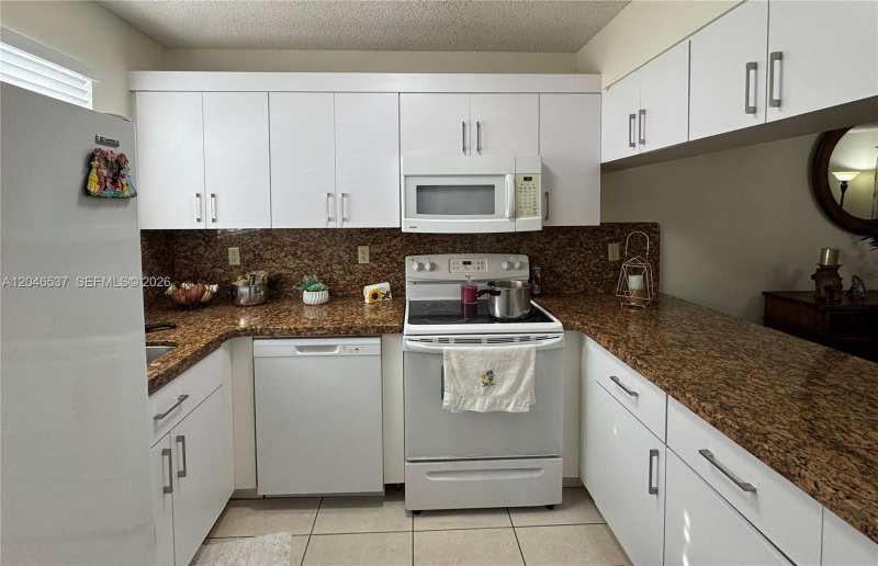 2365 W 74th St, Hialeah FL 33016