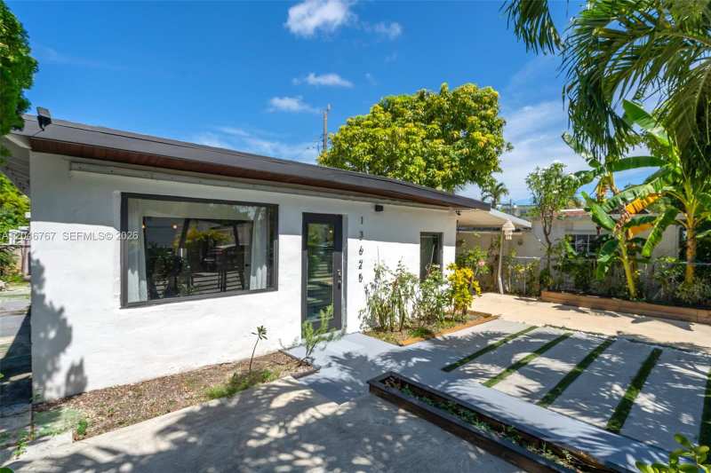13625 NE 20th Pl, North Miami Beach FL 33181