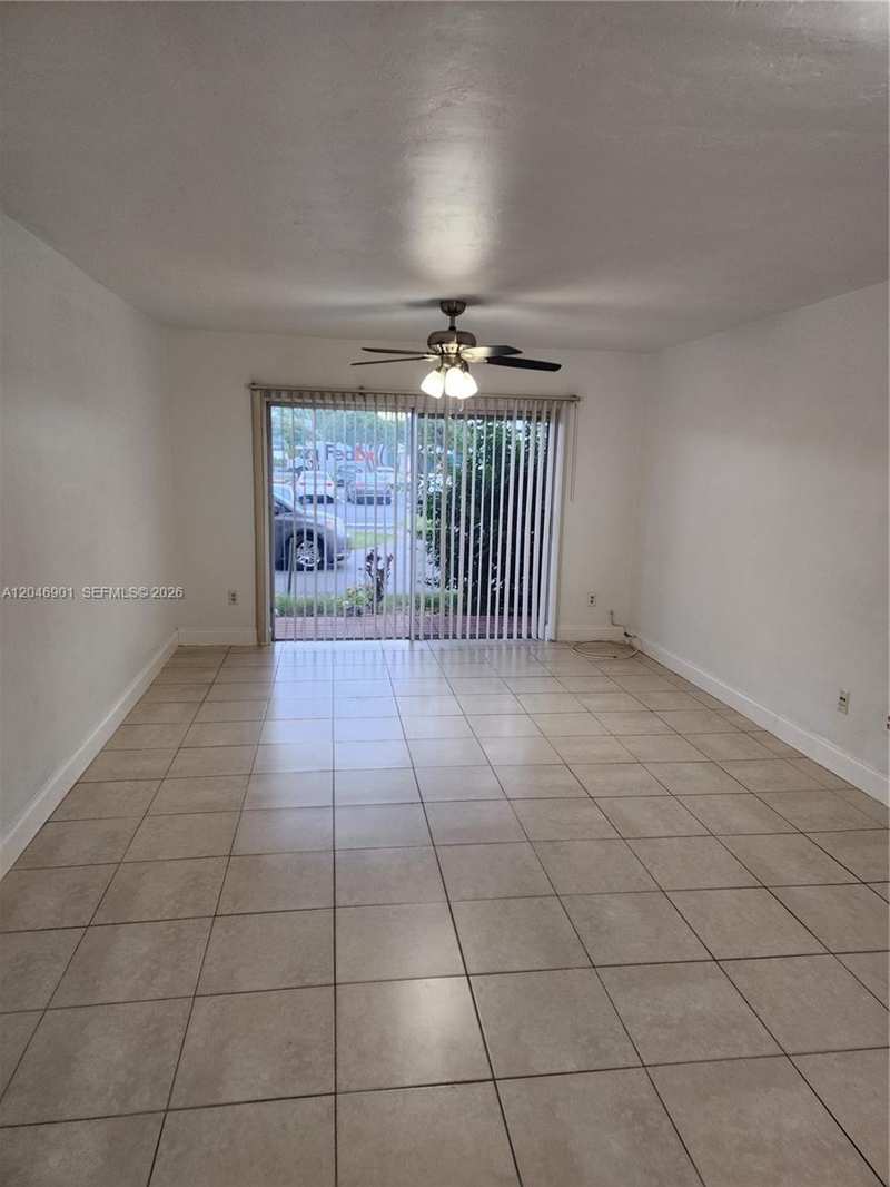 VILLAGE AT DADELAND CONDO