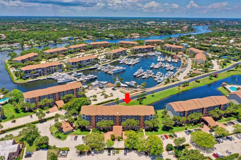 901 Seafarer Circle # 104, Jupiter FL 33477