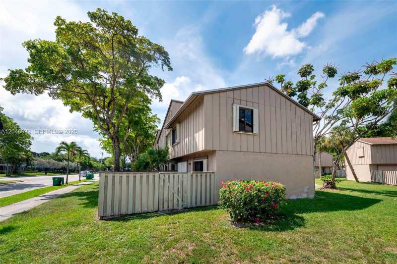 2201 NW 56th Ave # A, Lauderhill FL 33313