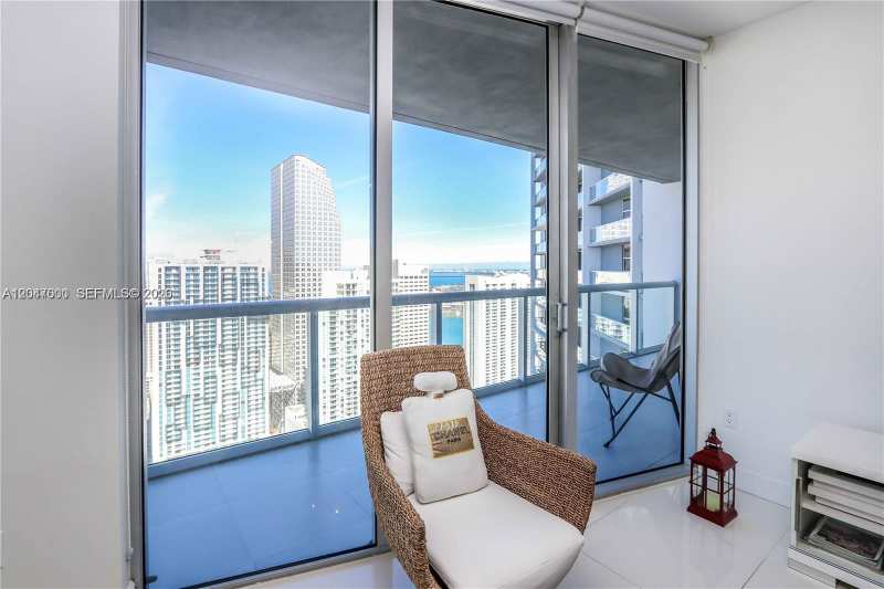 475 Brickell Ave # 4612, Miami FL 33131