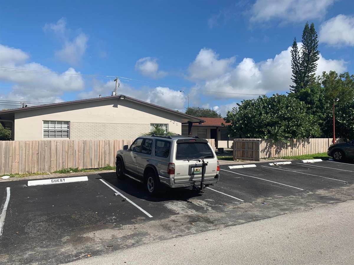 301 NW 35th Court # 2, Pompano Beach FL 33064