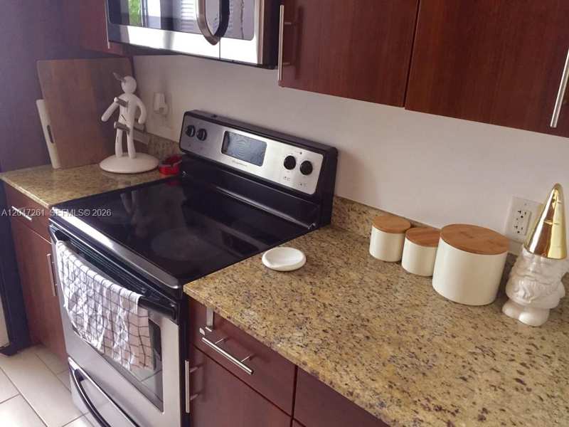 7422 NE 6TH COURT # 7422, Miami FL 33138