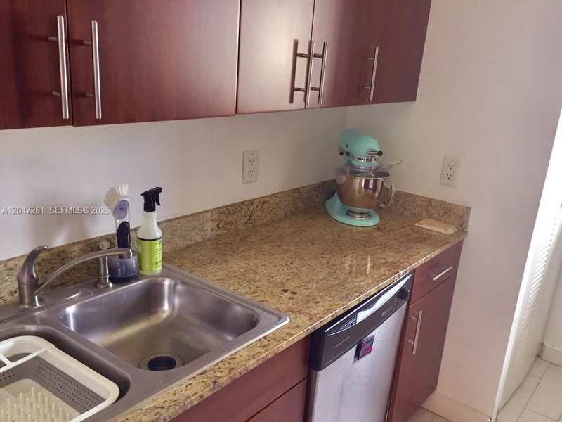 7422 NE 6TH COURT # 7422, Miami FL 33138