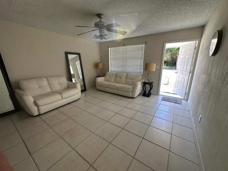 422 Caroline Avenue, FL 33413