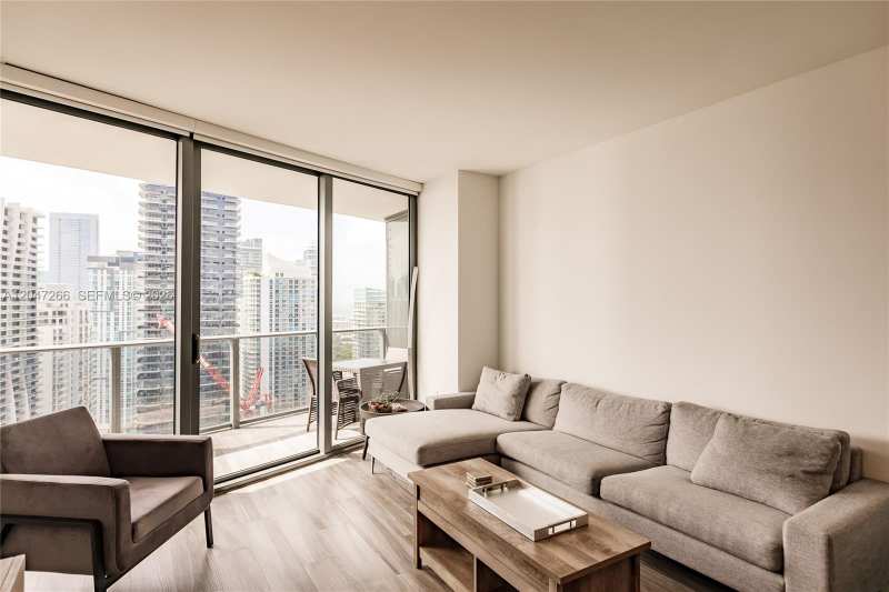 801 S Miami Ave # 3703, Miami FL 33130