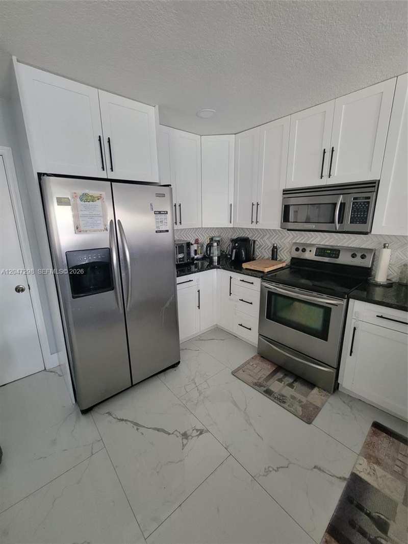 6606 Saltaire Ter, Margate FL 33063